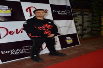 Mumbai, May 25 (IANS) Karan Johar ditched his grey mane on his birthday, and opted for a more youthful look. The filmmaker said he decided to colour his hair when his children asked him why he was looking old.	(File Photo: IANS)