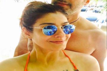 Mumbai, May 13 (IANS) Raveena Tandon is missing the time when "social distancing was an unheard word"! The actress took to Instagram to express how much she is missing interacting with fans.