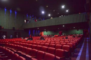 There was this word, Silver Screen, and it spelt magic. The phrase was probably coined in the black and white era. When the arc lamps of the projector transformed a picture captured on a small nitrate film on the cinema screen, folks sat mesmerised. (Photo: IANS)