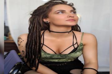 Actress Elli AvrRams look from "Malang" has garnered wide praise, and pictures from her look test reminds one of Angelina Jolies Lara Croft from Hollywood film "Tomb Raider".