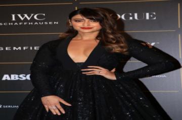 Ileana D'cruz: Yes I'm human, I get zits
