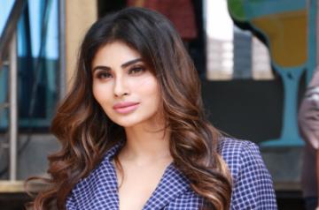 Mumbai: Actress Mouni Roy seen at a restaurant in Mumbai's Andheri on March 9, 2020. (Photo: IANS)