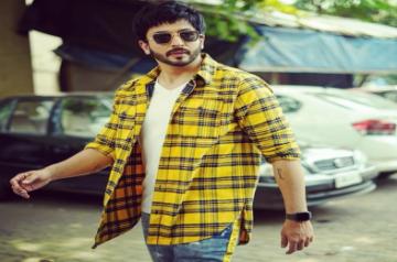 Dheeraj Dhoopar.