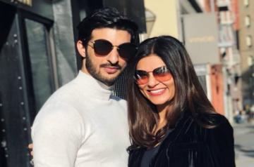 Sushmita Sen, Rohman Shawl