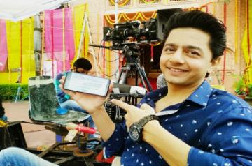 Pyar Ki Luka Chuppi' actors use digital scripts for preparing scenes.