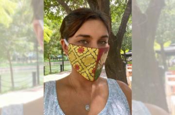 Lisa Ray flaunts her greys in new picture.
