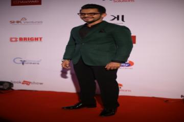 Mumbai: Anchor Aditya Narayan at Dada Saheb Phalke film foundation awards 2018, in Mumbai on April 29, 2018. Aditya Narayan receives best TV anchor. (Photo: IANS)