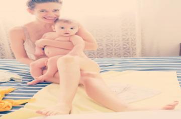 Kalki posts pic with daughter on 'six months of breastfeeding'.