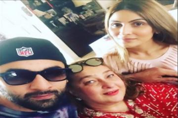 Riddhima starts birthday countdown for brother Ranbir