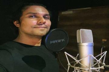 Randeep Hooda returns to work, dubs for 'Radhe'.
