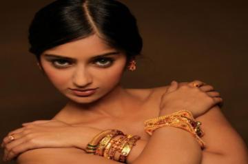 Ileana reveals how she runs away from responsibilities