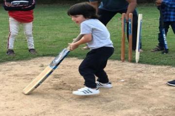 Kareena's pic of son Taimur playing cricket reminds fans of MAK Pataudi.