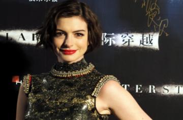 Anne Hathaway: My kids love to wrestle