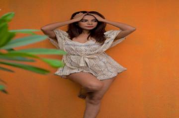 Tanvi Thakkar, Mohit Abrol in Aniruddh Dave's debut production.