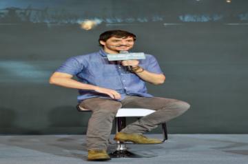 Pedro Pascal relives childhood in 'The Mandalorian'