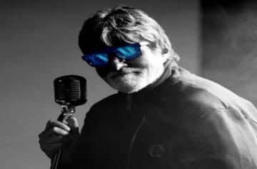 Amitabh Bachchan shares failed attempt at getting rockstar look. (Photo Credit: Instagram)