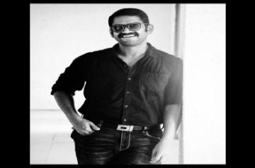 Sharib Hashmi wary of comparisons with legendary Uttam Kumar over 'Darbaan' act