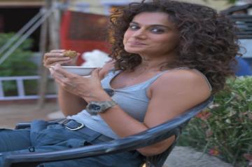 'Laddoos' work more for Taapsee Pannu than protein bars.(photo: instagram)