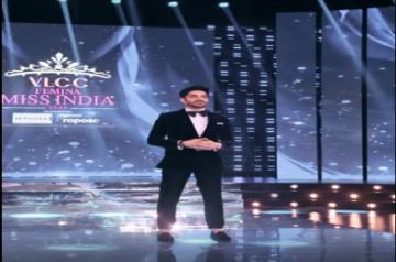 Actor Aparshakti Khurana may travel the world and it seems he prefers his trousseau to travel, too! He recently wore a blue velvet suit at an event, which had to be flown from London to Mumbai. (Instagram)