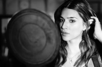 Bollywood actress Kriti Sanon has shared a behind-the-scenes post from the set of her upcoming film, the Akshay Kumar-starrer Bachchan Pandey.