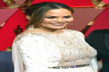 Chrissy Teigen slams media, supports Meghan Markle