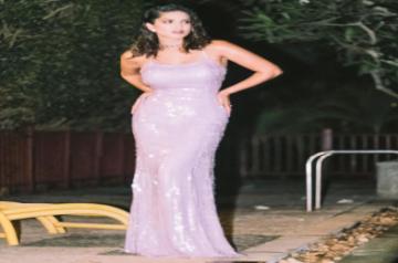 Sunny Leone exudes mermaid vibes in new post