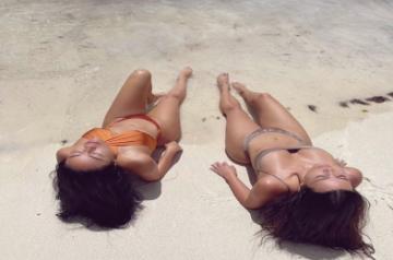 Kim Kardashian: 'Life's a beach'