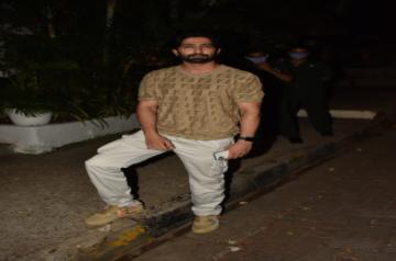 Mumbai: Ankur Bhatia Spotted at Olive Restaurant In Bandra On Wednesday 31th March, 2021. (Photo: IANS)