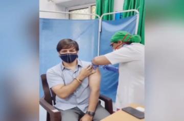 Vivek Oberoi gets first dose of Covid vaccine.(photo:instagram)