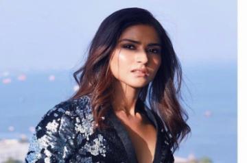 Pranutan's fan girl moment with Gurdas Maan