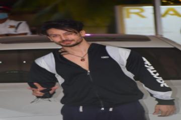 Mumbai: Tiger Shroff spotted Gym in Juhu on Friday 05th March, 2021. (Photo: IANS)