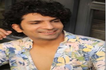 Jatin Sarna takes up scriptwriting. (Credit : Jatin sarna/instagram)