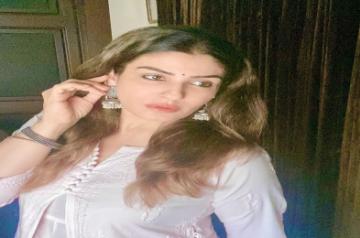 Raveena Tandon: Nowhere to go, nothing to do