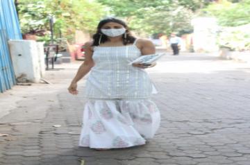 Mumbai: Aahana kumra snapped at Prithvi theatre Juhu On Wednesday 31th March, 2021. (Photo: IANS)