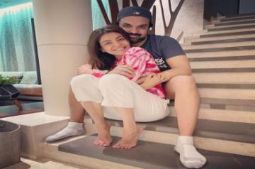 Kajal Agarwal shares a happy photo-op with hubby(Photo:Instagram)