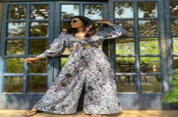 Karishma Tanna is a 'Black and White person' in 'a colourful world'