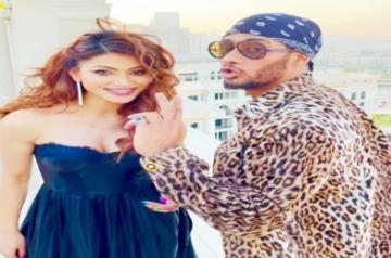 Urvashi to donate "Versace baby" proceeds towards Covid relief in India, Palestine.(Photo:Instagram)