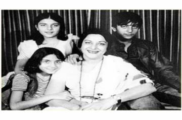 Sanjay Dutt shares throwback pictures on mother Nargis' birth anniversary.(photo:instagram)