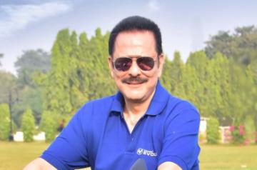 Subrata Roy's Sahara India Pariwar announces its foray into the automobile sector, under the brand name "Sahara Evols. The business venture will cater to India's largest range of Electric Vehicles (EVs) along with advanced allied services.