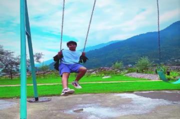 Siddhant Chaturvedi relives childhood in new post(Photo:Instagram)