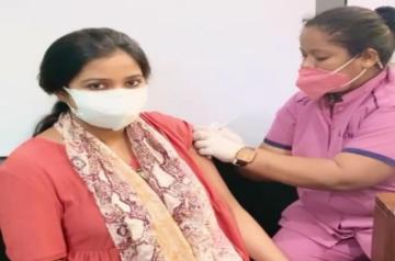 Shreya Ghoshal takes Covid jab, encourages new mothers to go for it (Photo:Instagram)