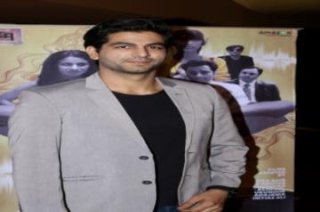 Sahil Phull: I'm enjoying every bit of playing Agni in 'Kaatelal & Sons'
