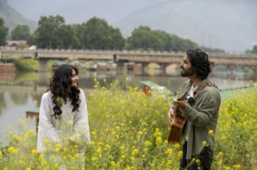 KASHMIRI SINGER RAHI SAYED