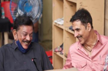 Priyadarshan's new film with Akshay Kumar is 'happening next year'.(photo:Twitter)