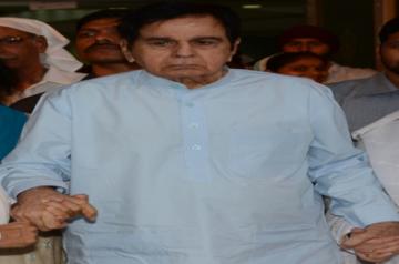 Dilip Kumar no more, Bollywood condolences pour in