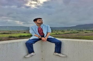 When Amol Parashar let clouds hog the limelight.