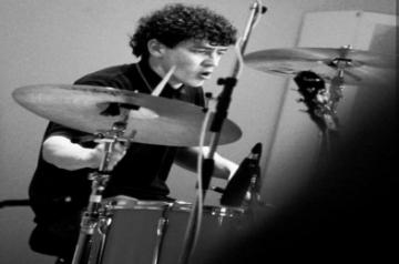 'Oasis' drummer Tony McCarroll in hospital after heart attack