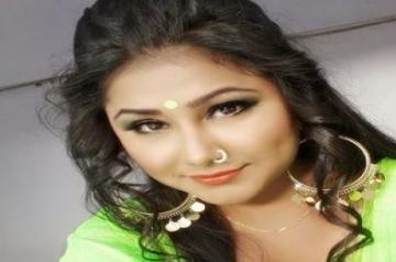 Bhojpuri actress Priyanka Pandit's nude video goes viral