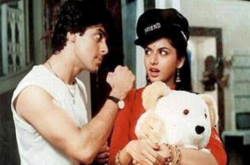 Bhagyashree recalls being uncomfortable in 'Maine Pyar Kiya' kissing scene.