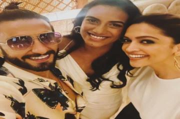 Ranveer, Deepika,s selfie with PV Sindhu goes viral.